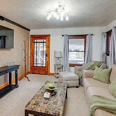 1 Mi to Akron Zoo: Ranch-style Home w/ Yard!