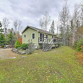 Forest-view Hideaway 3 Mi to Sugarloaf Mountain!