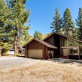 Spacious Riverfront 3 Bedroom Home