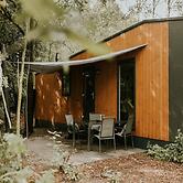 Charming 5-person Bee Lodge in the Woods