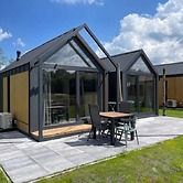 Cozy Holiday Home by the Fishing Pond