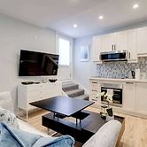 Casa Hotels: Stylish Suite With Patioleslieville