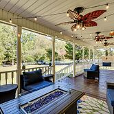 6 Mi to Dtwn Anderson: Grand Family Home w/ Yard!