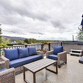 Mountain-view Retreat w/ Hot Tub in Centerville!