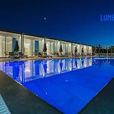 Lumeris lakeview Suites and SPA