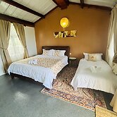 Baz-Art Eco Guest House