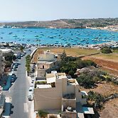 Ta  Guzeppi Boutique Stays by Zzzing