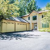 Grand Hailey Home by Big Wood River and Sun Valley! is Located in Hail