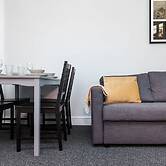 3 Bedroom Flat - Free Parking