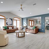 Shared Hot Tub & Yard: Home Near Dtwn Brighton