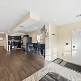 Spacious 2br Home North of Downtown Cincinnati 2 Bedroom Home