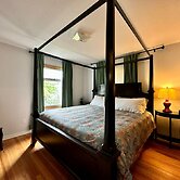 Seattle's Starlight Bungalow