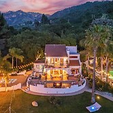 Private Malibu Escape w/ Guest House, Fire Pits & Mountain Views The M