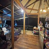 Amornkeeree Khao Sok Camping