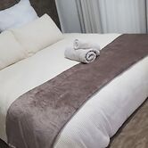 Two bed Nyanga Lakeside Cottage - 2298