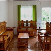 The Meadow View House