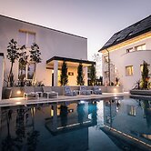 Resort Beatrice - Luxury Apartments - Pool & Sauna & Parking