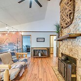 Relaxing Cabin Retreat w/ Games! Louisbug Hideaway