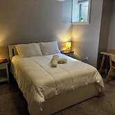Raccoon - Private Unit near Downtown and the vibrant 17th Avenue