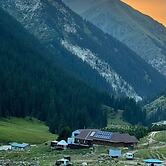 Arashan Hotel