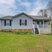 6 Mi to Mammoth Cave! Mtn-view Home w/ Fire Pit