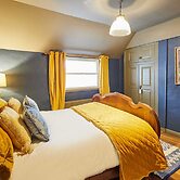 Host Stay The Little Townhouse