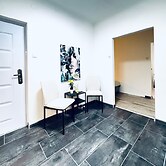 2BR 1LR Apartment for 5 Peaceful Stay