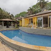 Casa de Campo com Piscina Lareira e Churrasqueira