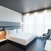Alt Hotel Ottawa Airport