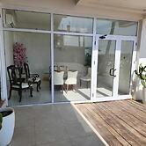 Kaylee Boutique Beach Resort - Kokrobite