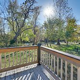 6 Mi to Rough River Lake! Waterfront Home w/ Deck