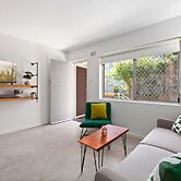 Easy Beach Access From Tranquil Retreat