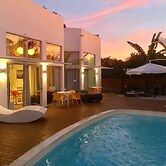 No1 Stylish Beach House With Pool