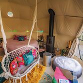 Romantic Lakeview Dome