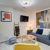 1 Mi to University of Cincinnati: 3rd-floor Condo!