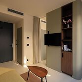 OPERA Boutique Hotel & Restaurant & Bar