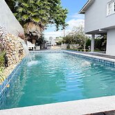 Ampla Casa com Piscina Ponta do Papagaio