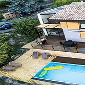 Mountain-view Eco-friendly Cottage