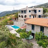Manousaki Villa