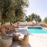 Eneos Boutique Residence - Koroni Garden Jewel