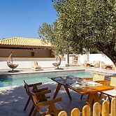 Eneos Boutique Residence - Koroni Garden Gem