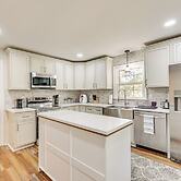 Comfort & Convenience! Home 3 Mi to Dtwn Wilson