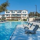 Landing Apartments - Leander