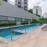 Apto com Garagem e Academia pr Ximo ao Villa-lobos