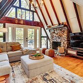 Modern A-frame in Fairfield Bay w/ Pool Access