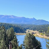 Close to Pike Natl Forest! Lake-view Family Cabin