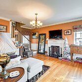 Art Lover's Paradise! Cozy Cottage in Huntington