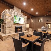 Terracotta Retreat Wimberley Sleeps 58