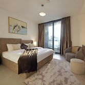 Luxurious 4BR Villa with Private Garden