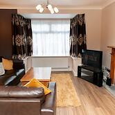 House - Sleeps 5 - Ensuite Bedrooms